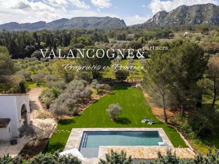 Maison Eygalières - 5 chambres - 255m²