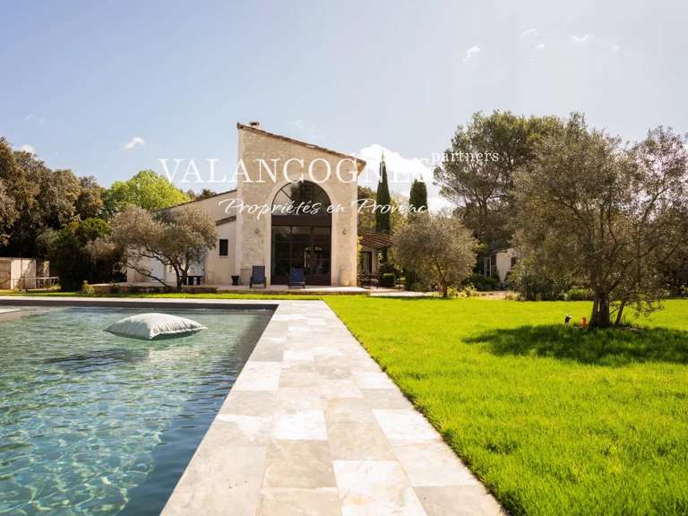 Maison Eygalières - 5 chambres - 255m²
