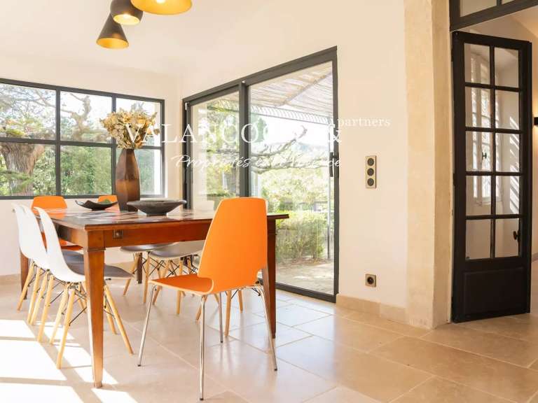 Maison Eygalières - 5 chambres - 255m²