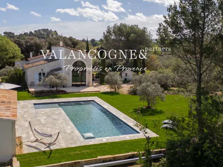 Maison Eygalières - 5 chambres - 255m²