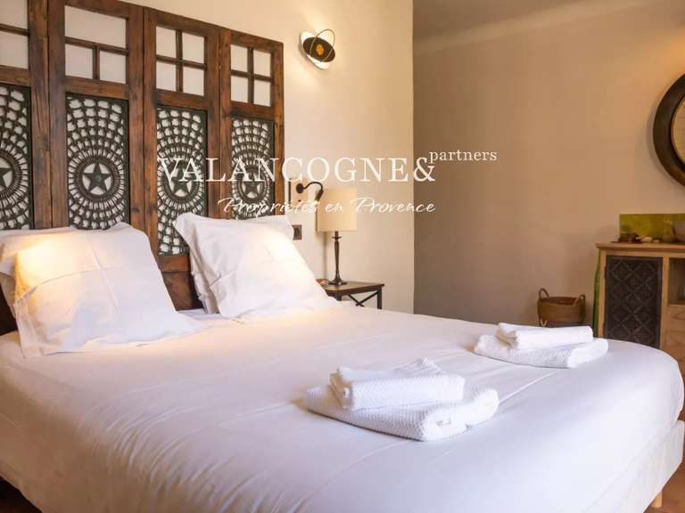 Maison Eygalières - 5 chambres - 255m²