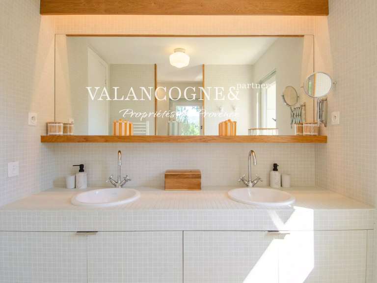 Maison Eygalières - 4 chambres - 220m²