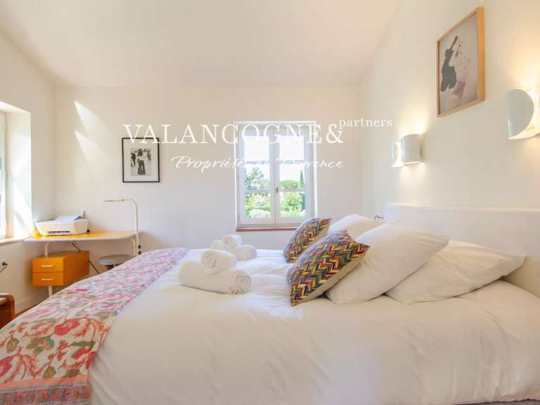 Maison Eygalières - 4 chambres - 220m²