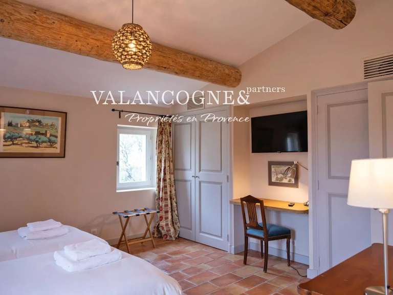Maison Eygalières - 3 chambres - 162m²