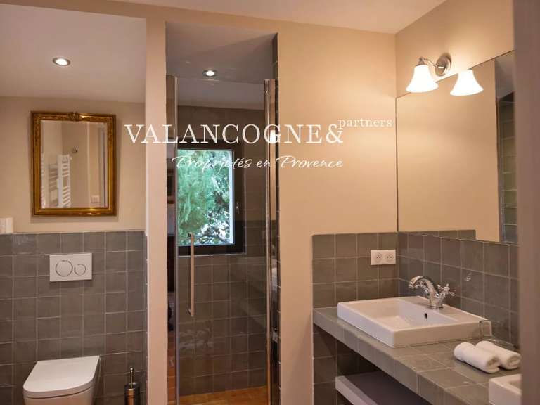 Maison Eygalières - 3 chambres - 162m²