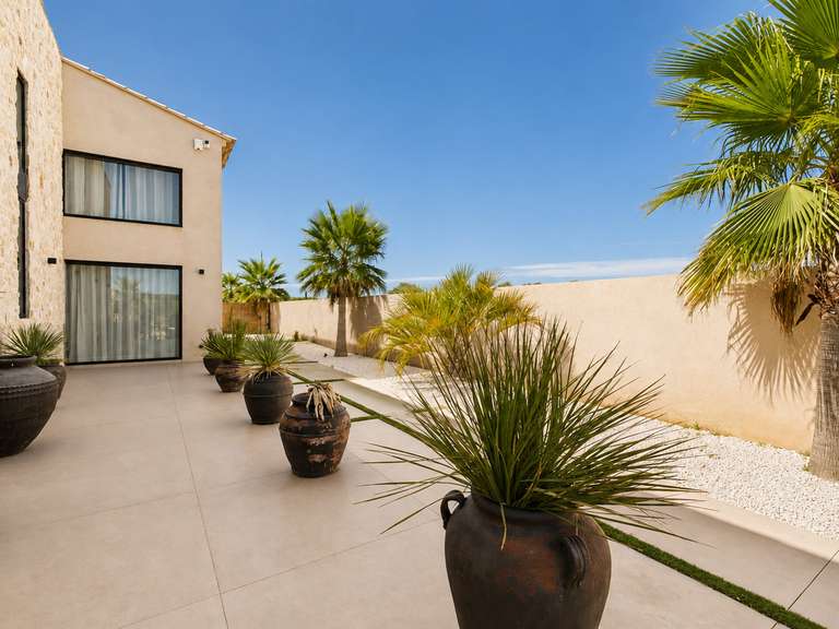 Maison Eygalières - 11 chambres - 826m²