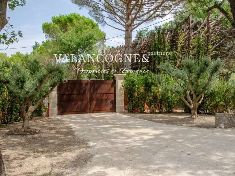 Maison Eygalières - 5 chambres - 266m²