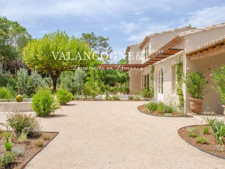 Maison Eygalières - 5 chambres - 266m²