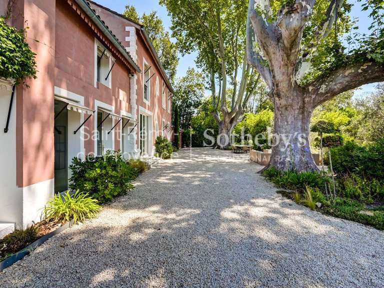 Maison Eygalières - 6 chambres - 325m²