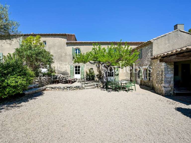 Maison Eygalières - 11 chambres - 478m²