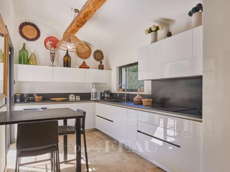 Maison Eygalières - 4 chambres - 252m²