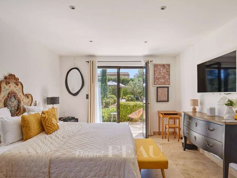 Maison Eygalières - 4 chambres - 252m²