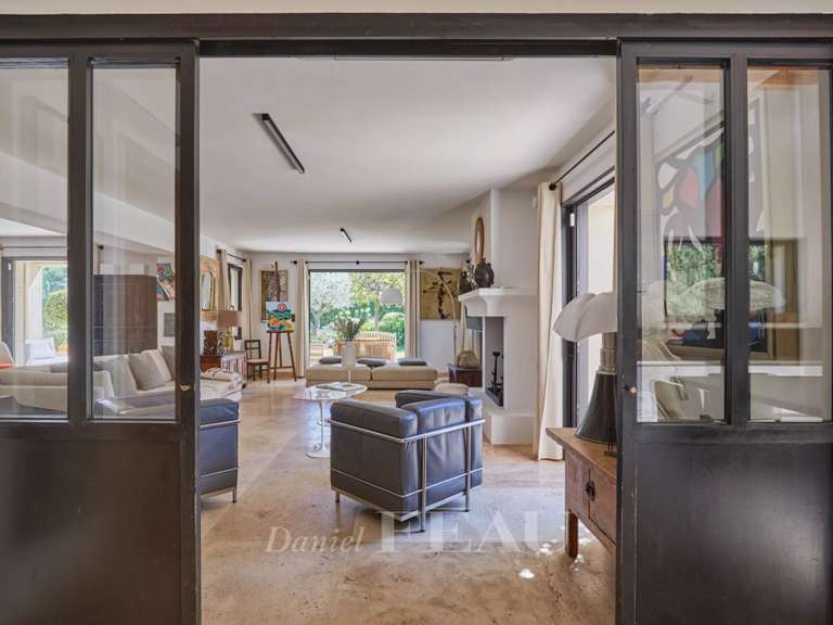 Maison Eygalières - 4 chambres - 252m²