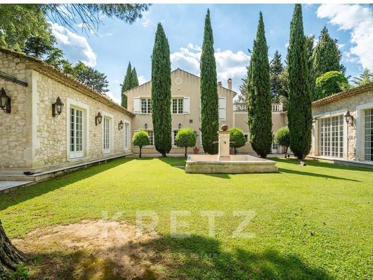 Maison Eygalières - 4 chambres - 328m²