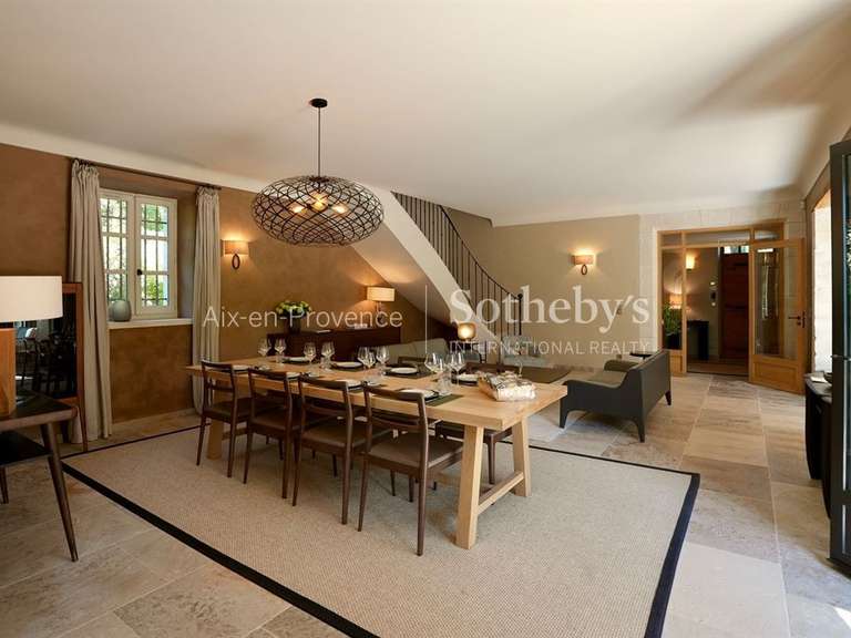 Maison Eygalières - 6 chambres - 380m²