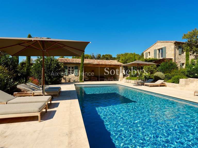 Maison Eygalières - 6 chambres - 380m²