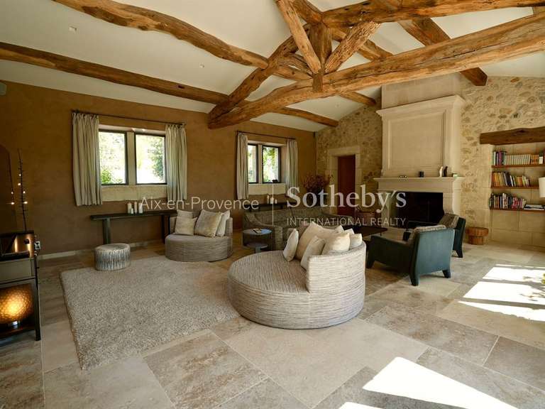 Maison Eygalières - 6 chambres - 380m²