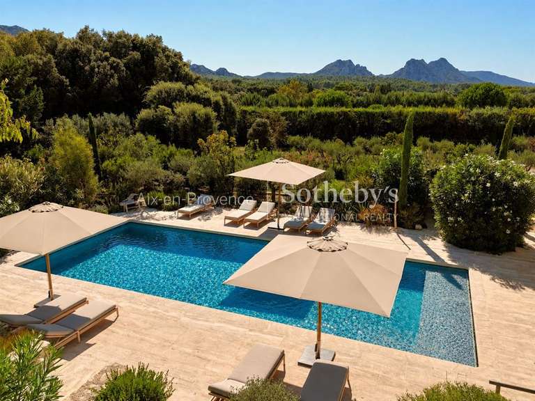 Maison Eygalières - 6 chambres - 380m²