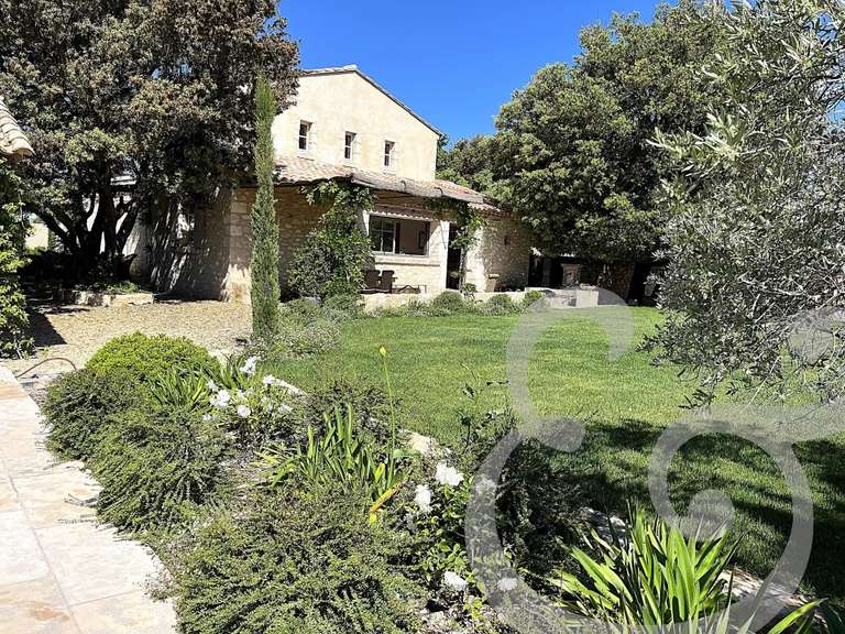 Propriété Eygalières - 4 chambres - 300m²