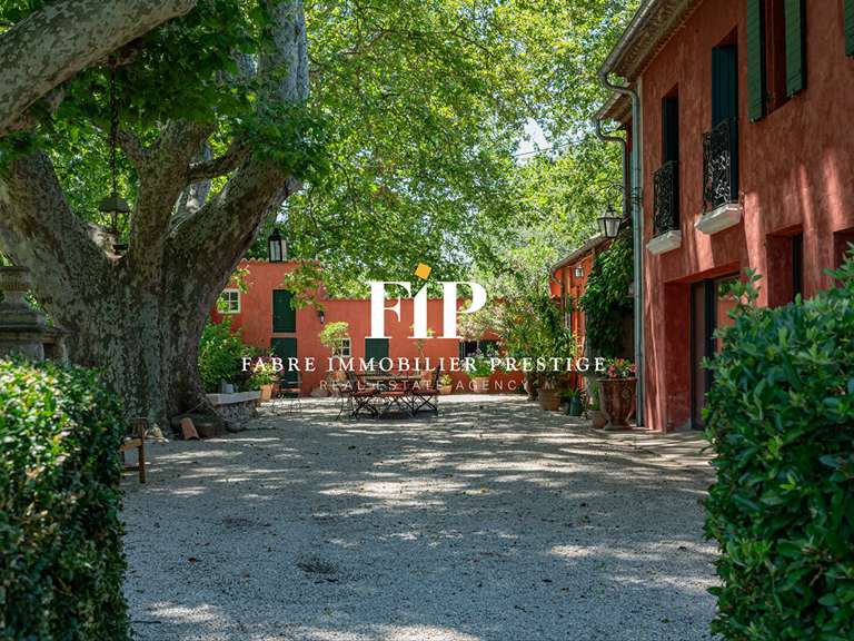 Propriété Eygalières - 11 chambres - 745m²