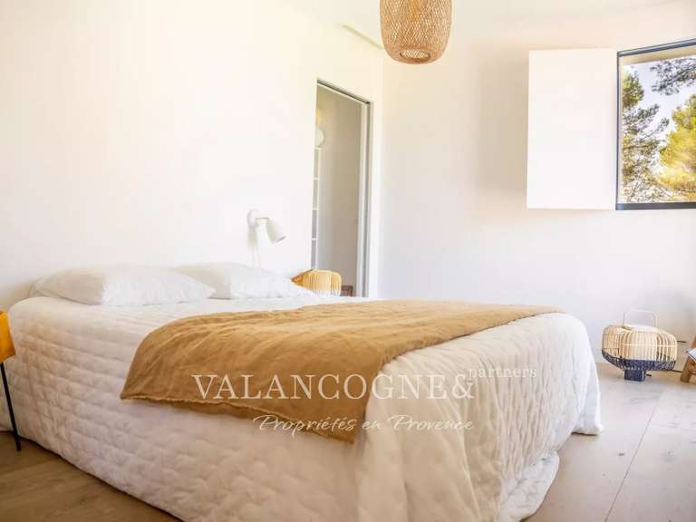Property Eygalières - 4 bedrooms - 330m²
