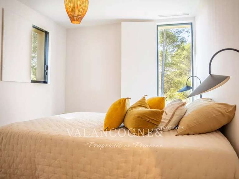 Property Eygalières - 4 bedrooms - 330m²