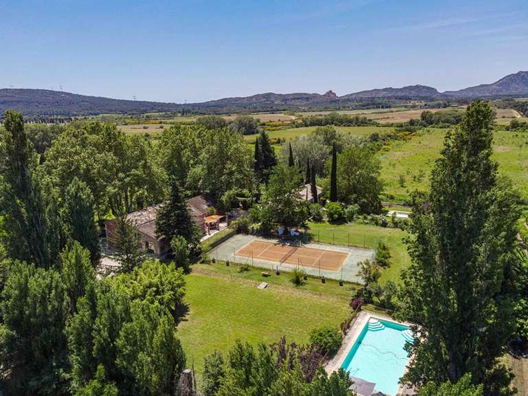 Propriété Eygalières - 11 chambres - 745m²