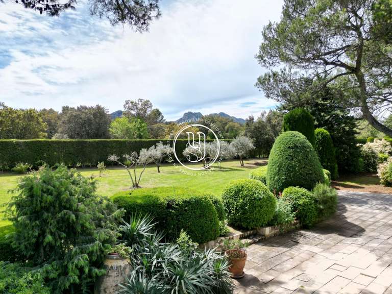 Villa Eygalières - 5 bedrooms - 390m²