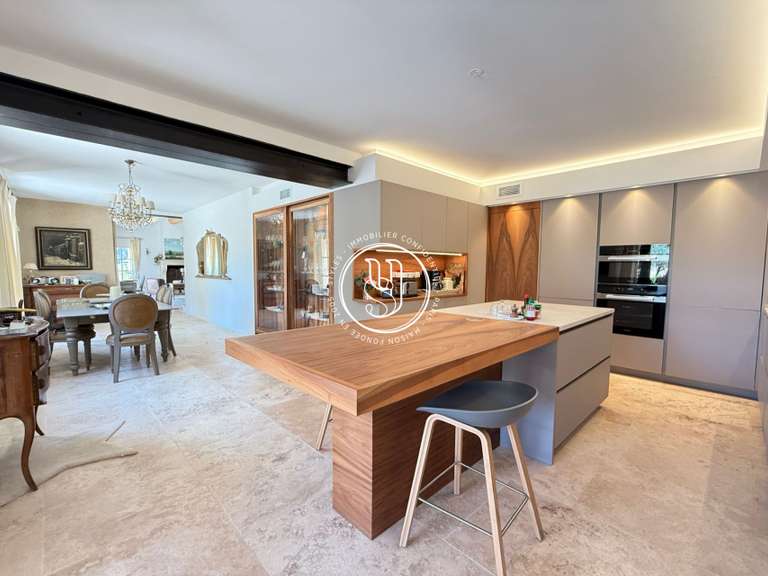 Villa Eygalières - 6 bedrooms - 222m²