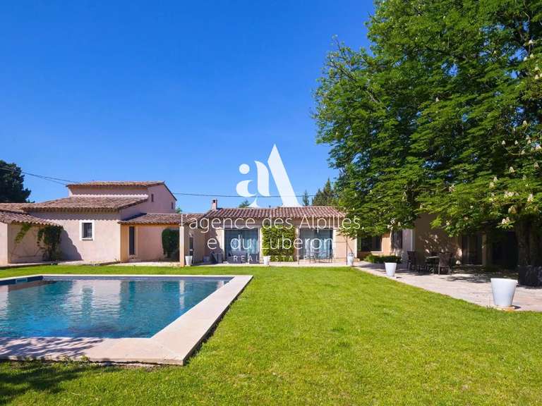 Villa Eygalières - 6 chambres - 250m²