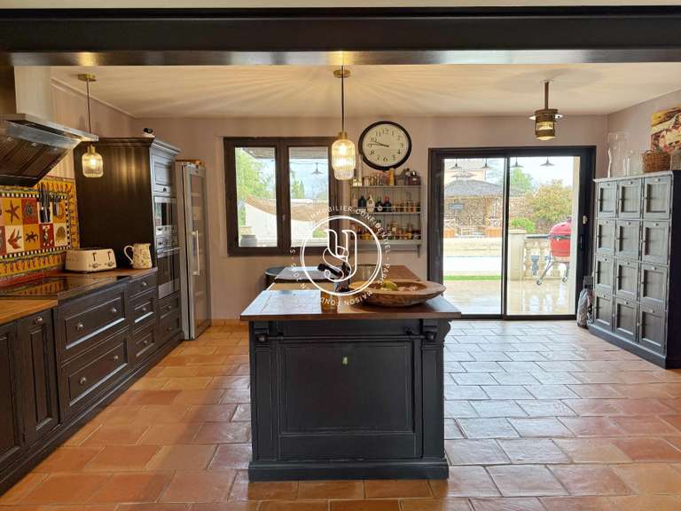 Villa Eygalières - 4 chambres - 303m²