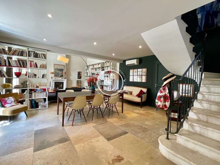 Villa Eygalières - 4 bedrooms - 207m²