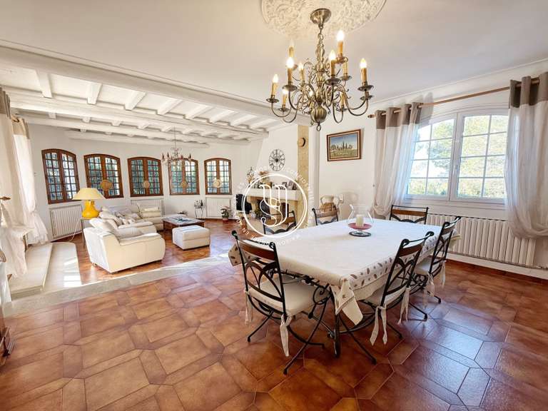 Villa Eygalières - 3 chambres - 180m²