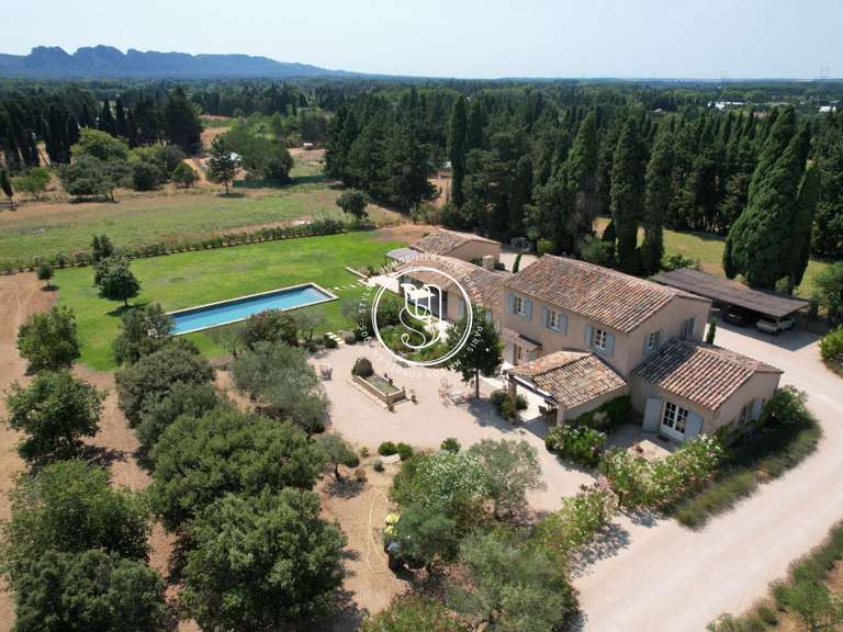 Villa Eygalières - 6 chambres - 222m²