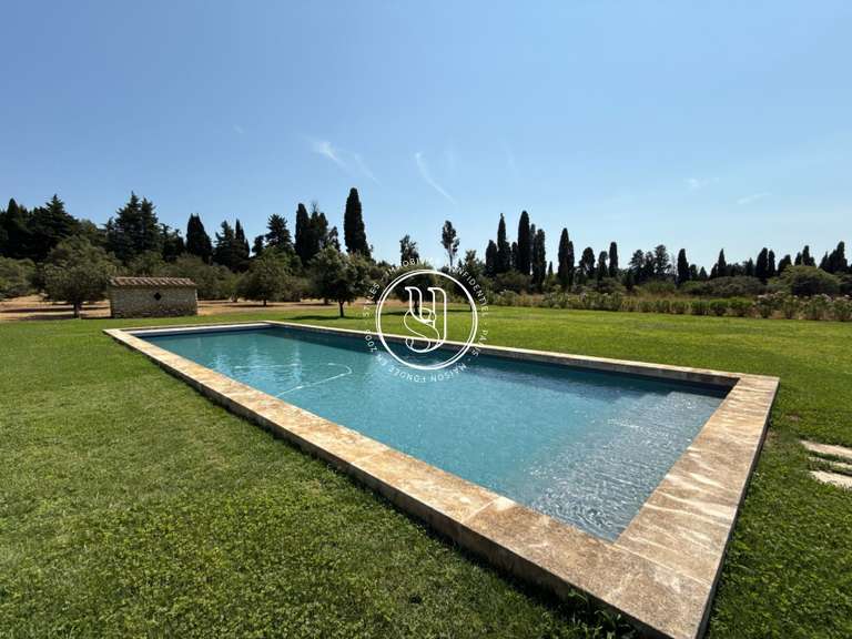 Villa Eygalières - 6 chambres - 222m²
