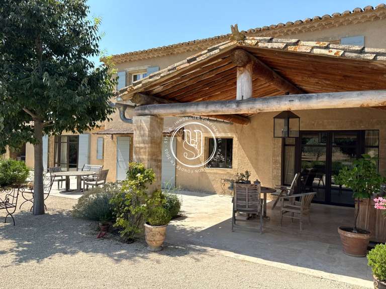 Villa Eygalières - 6 chambres - 222m²