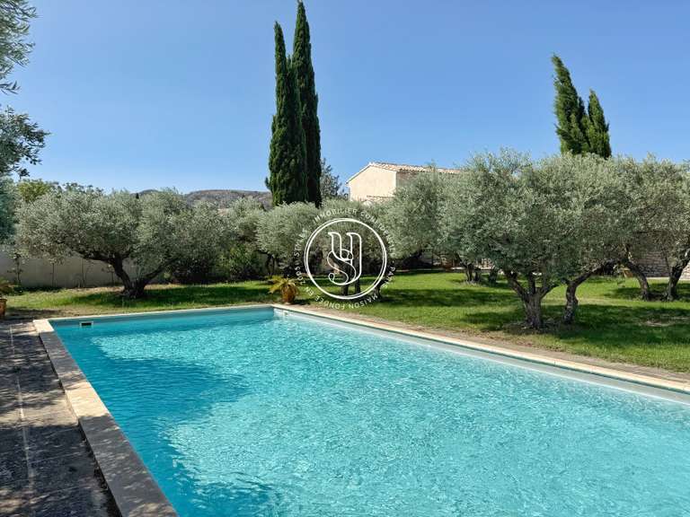 Villa Eygalières - 6 chambres - 284m²