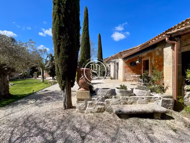 Villa Eygalières - 4 chambres - 303m²