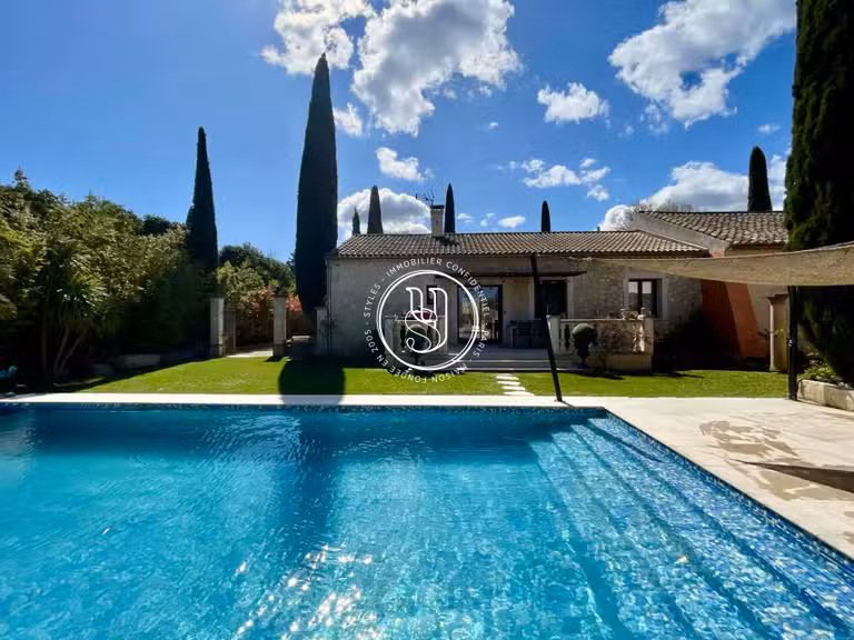 Villa Eygalières - 4 chambres - 303m²