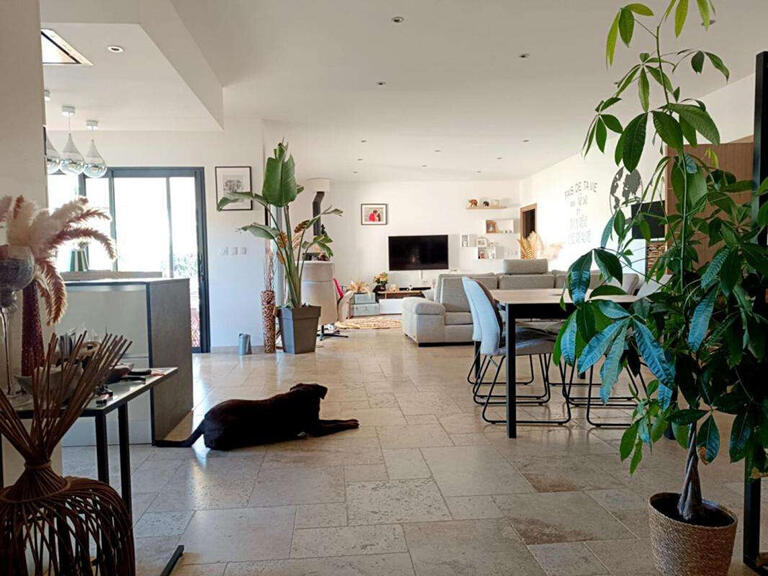 House Eyguières - 4 bedrooms