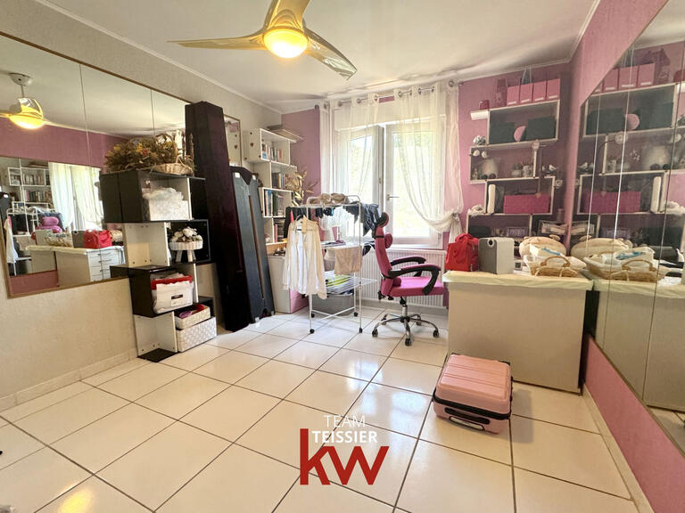 Villa Eyguières - 4 bedrooms - 167m²