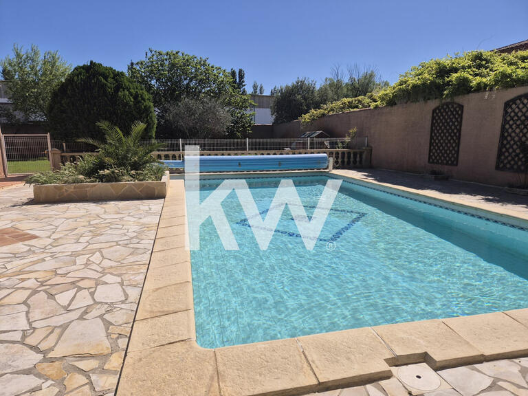 Villa Eyguières - 4 chambres - 167m²
