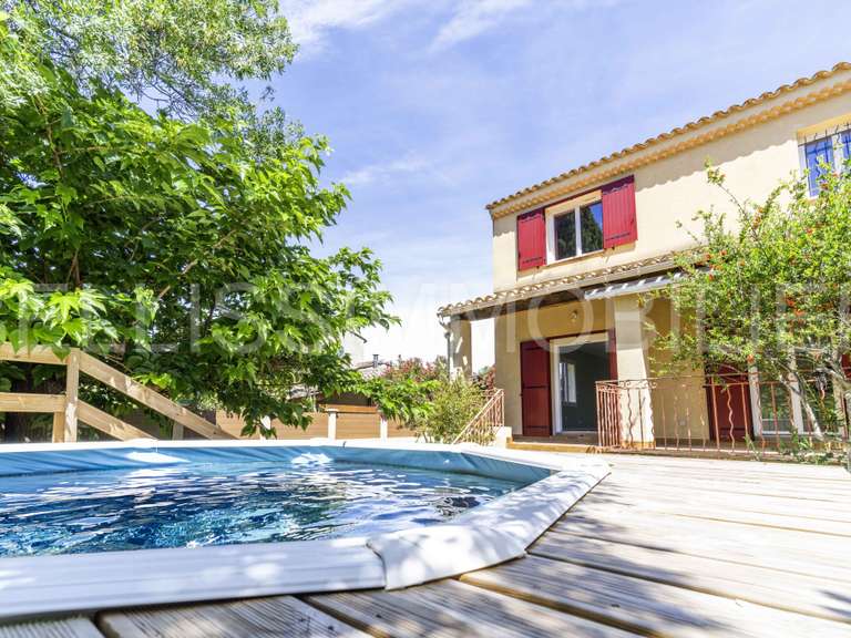 Villa Eyguières - 5 chambres - 170m²