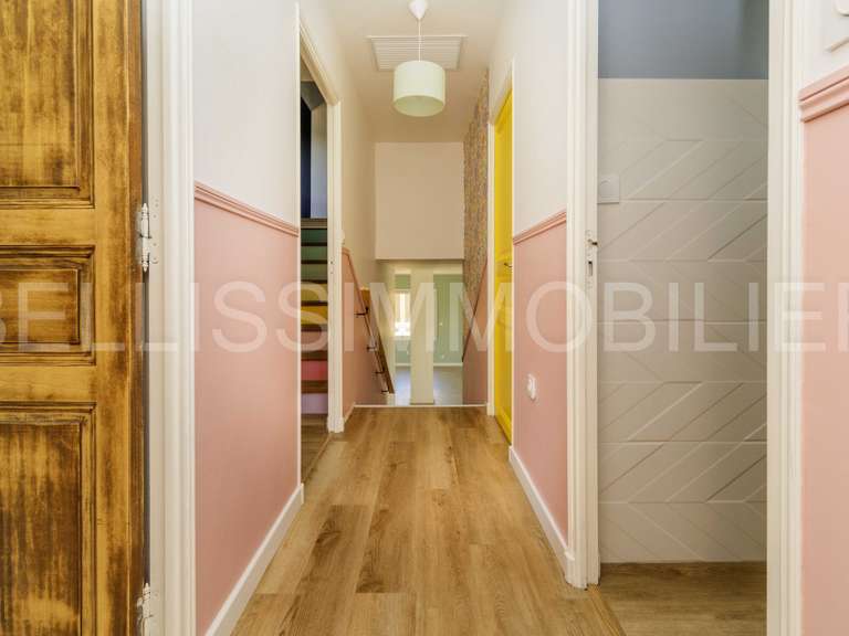 Villa Eyguières - 5 chambres - 180m²