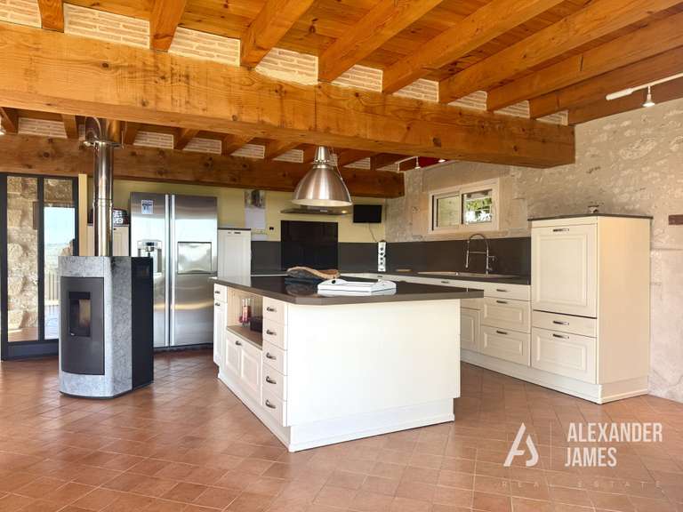 House Eymet - 7 bedrooms - 351m²