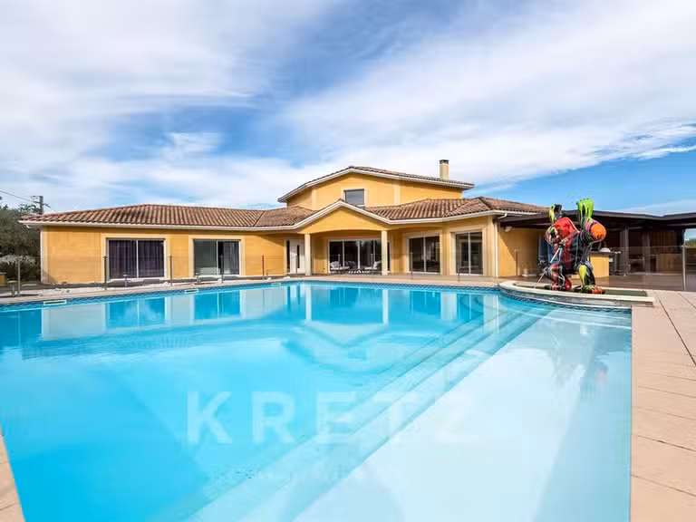 Maison Eymet - 7 chambres - 550m²