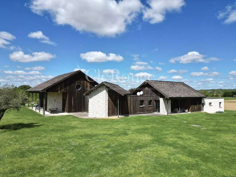 Maison Eymet - 3 chambres - 321m²