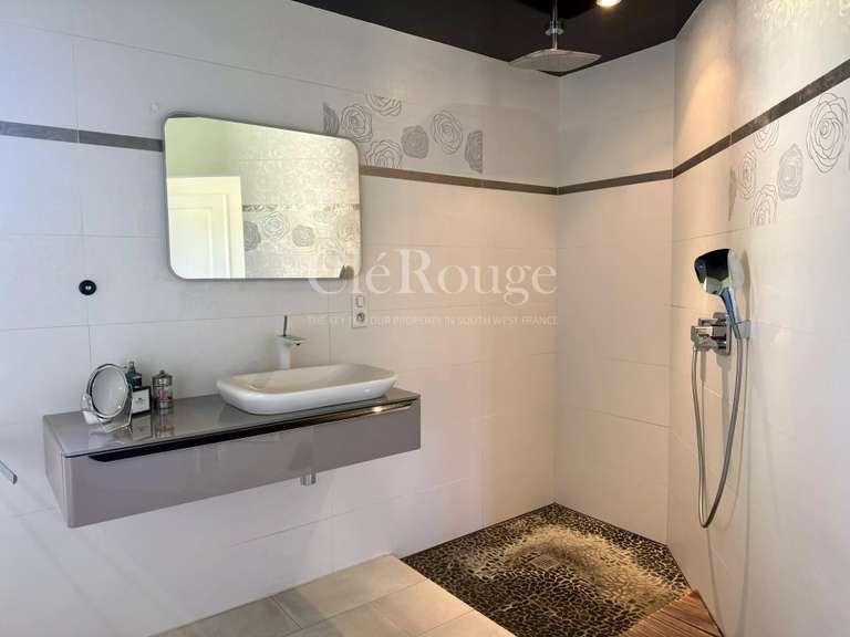 Maison Eymet - 3 chambres - 321m²