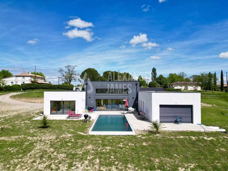 House Eymet - 5 bedrooms - 219m²
