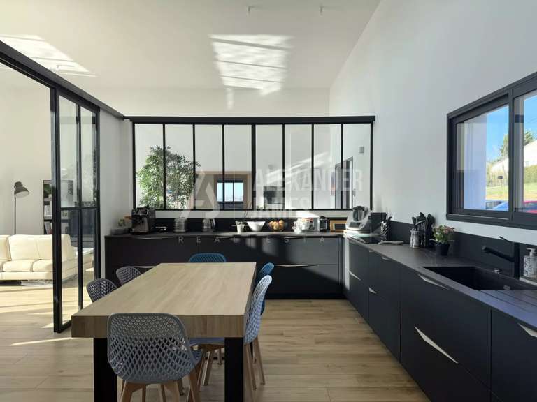 House Eymet - 5 bedrooms - 219m²